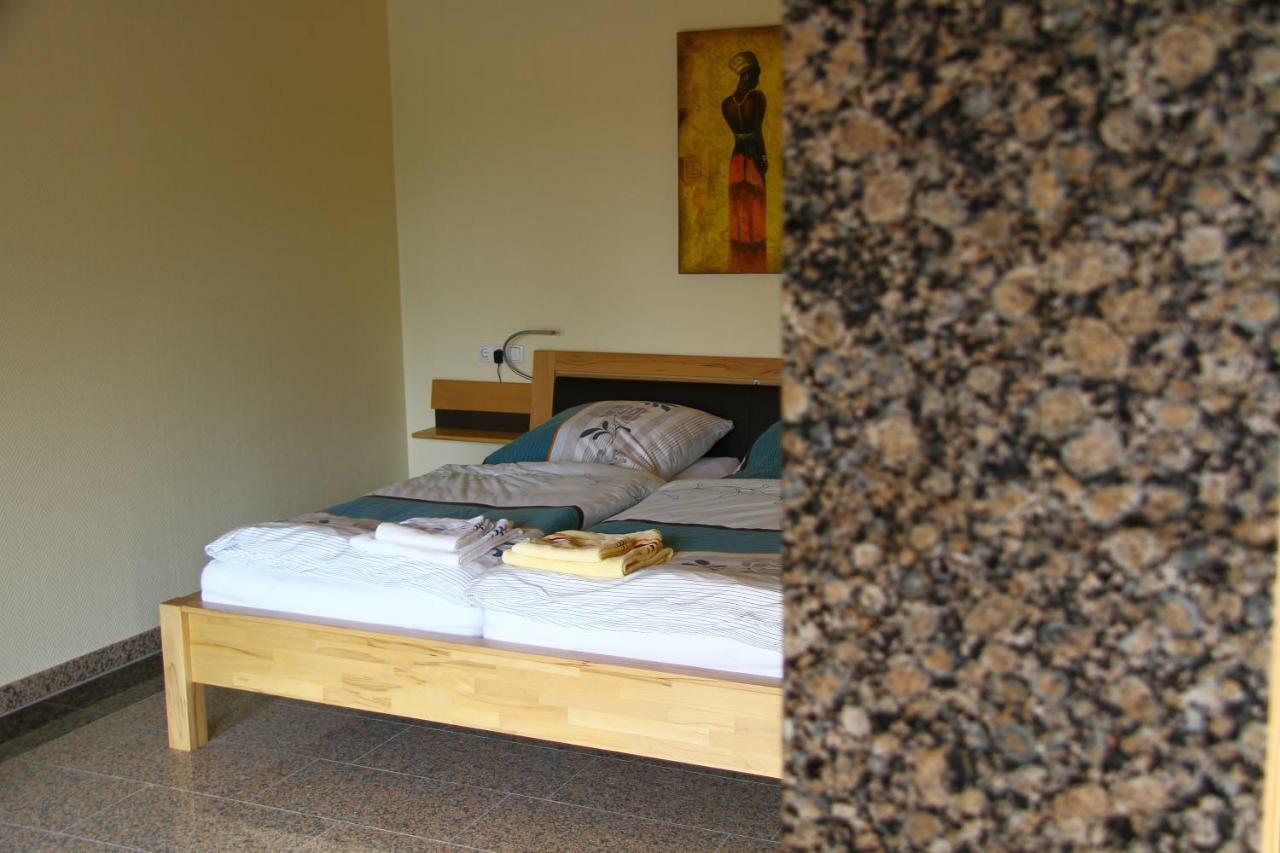 Bed and Breakfast Bistro Im Ring Quiddelbach Exteriér fotografie