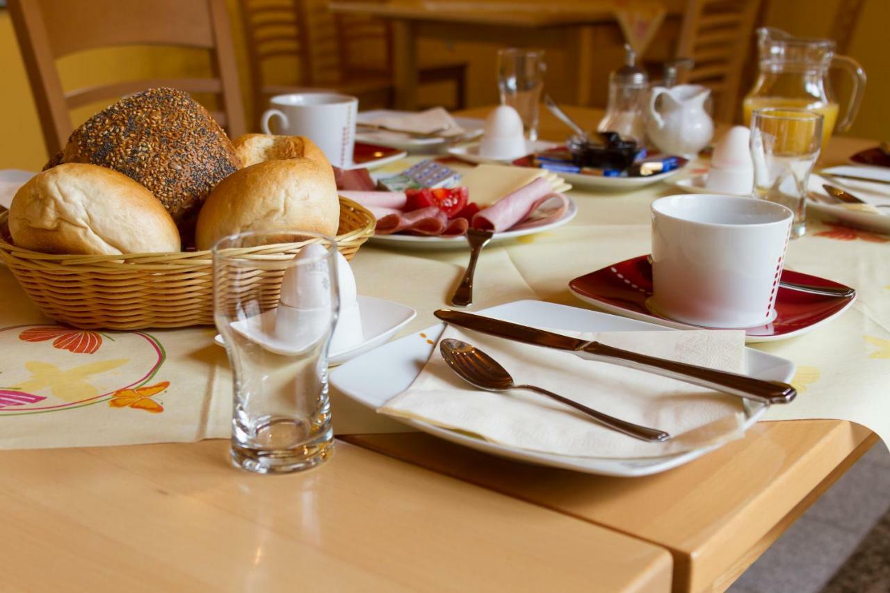 Bed and Breakfast Bistro Im Ring Quiddelbach Exteriér fotografie